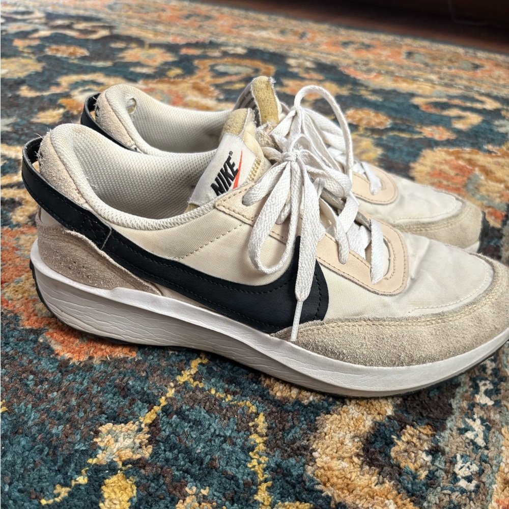 Nike Waffle - Cream and Black Shoes